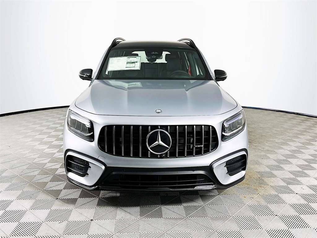 2025 Mercedes Benz GLB 35 AMG 4MATIC photo 2