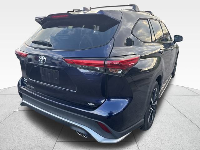 2022 Toyota Highlander XSE photo 4