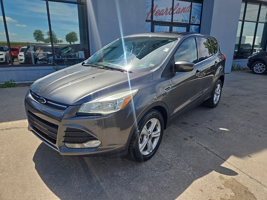 Used 2016 Ford Escape SE with VIN 1FMCU0G98GUA22476 for sale in Kansas City