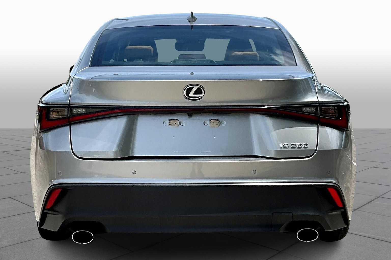 2023 Lexus IS 300 photo 4
