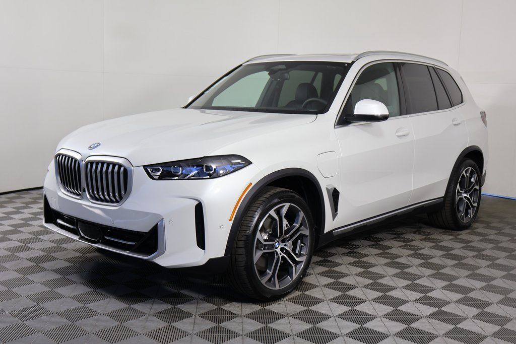 2026 BMW X5 M50i's photo