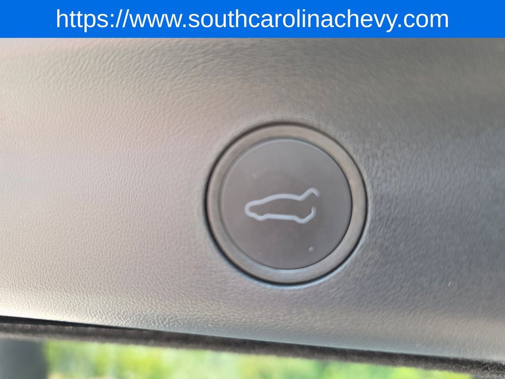 2025 Tesla Model Y Long Range photo 27