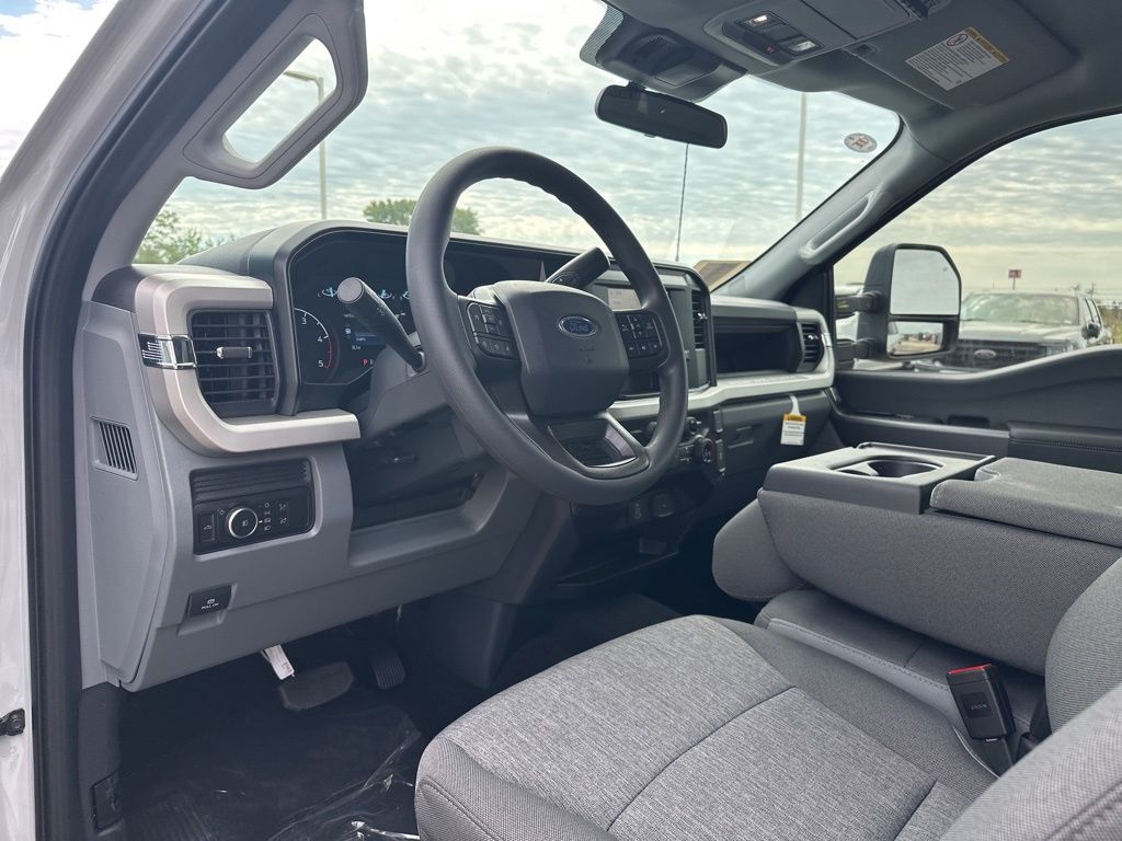 2026 Ford F-250 XL photo 11