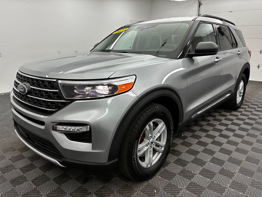 2023 Ford Explorer XLT photo 10