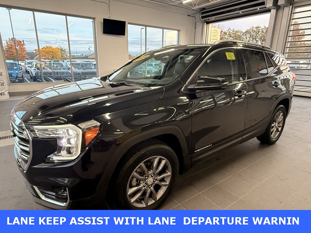 2024 Gmc Terrain SLT photo 3