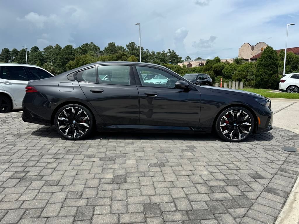 2026 Bmw 550e xDrive photo 8