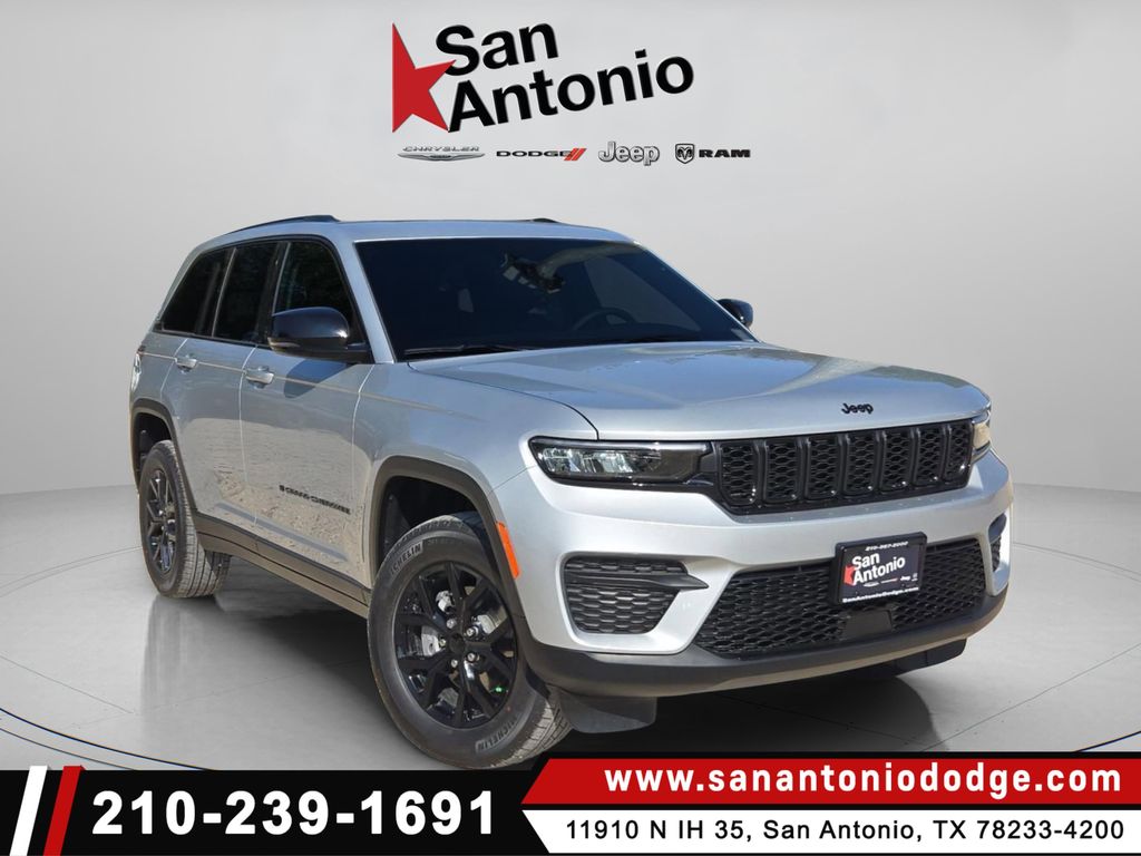 2025 Jeep Grand Cherokee Altitude's photo