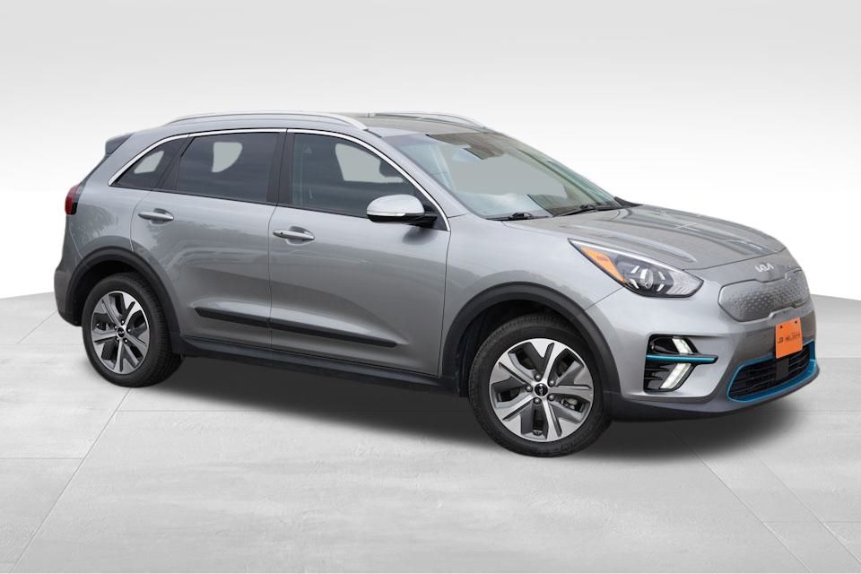 2022 Kia Niro EV S photo 2