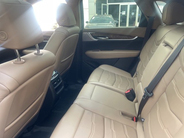 2024 Cadillac XT5 Platinum Premium Luxury photo 6
