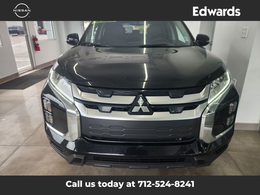 2024 Mitsubishi Outlander Sport SE photo 3
