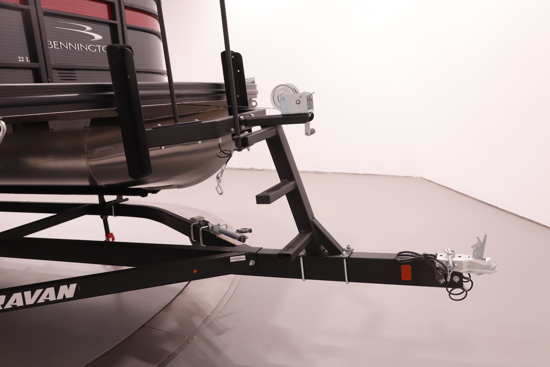 New 2023 BENNINGTON image 102