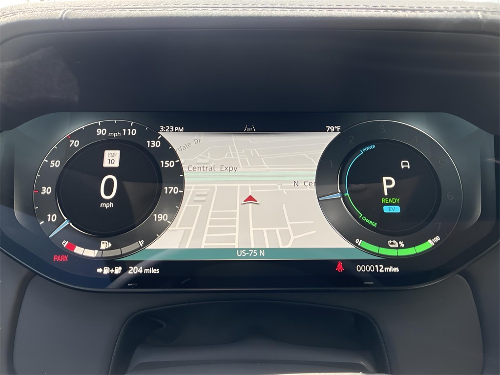 2025 Land Rover Range Rover SE photo 14