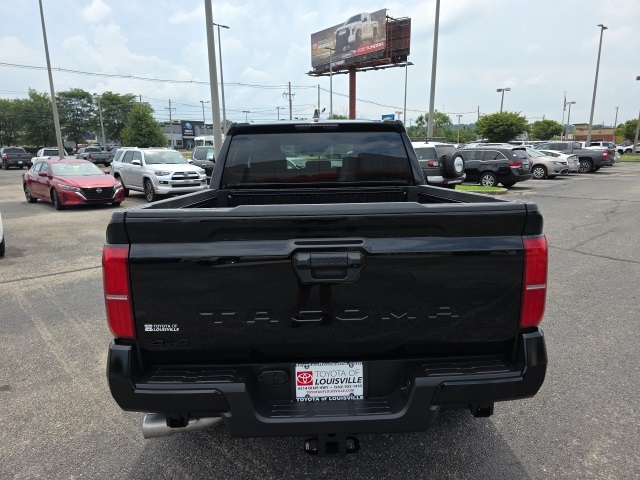2025 Toyota Tacoma TRD Off-Road 4x4 Double Cab photo 4