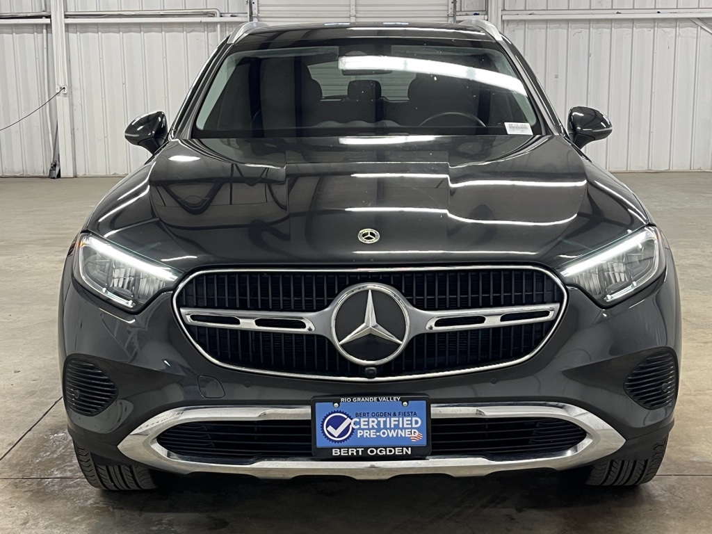 2024 Mercedes Benz GLC 300 photo 2