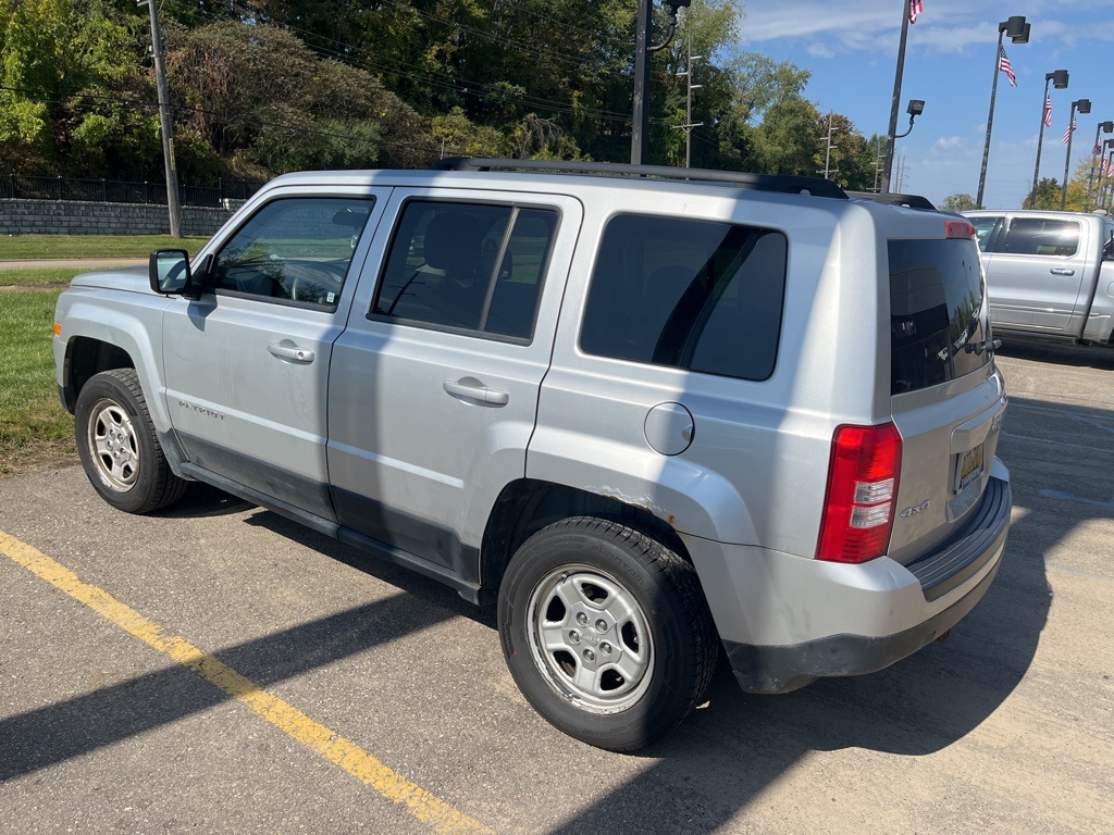 2012 Jeep Patriot Sport photo 3