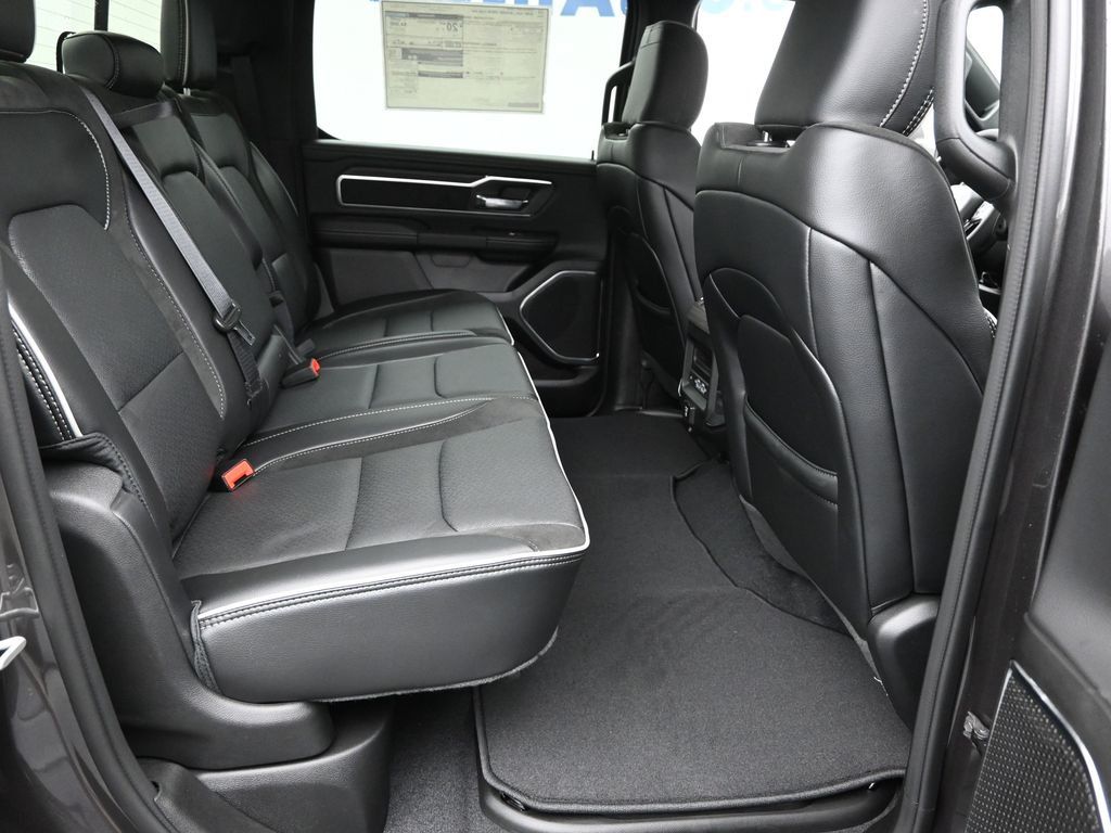 2026 Ram 1500 Laramie photo 7