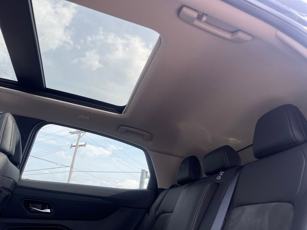 2025 Nissan ARIYA Engage Evolve+ Empower photo 16