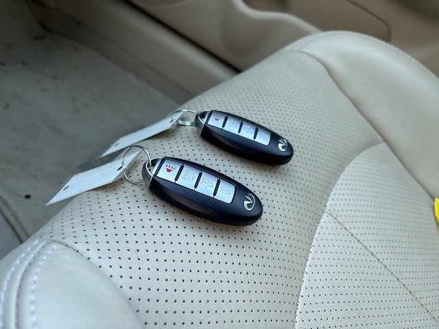 2013 Infiniti G37 photo 15