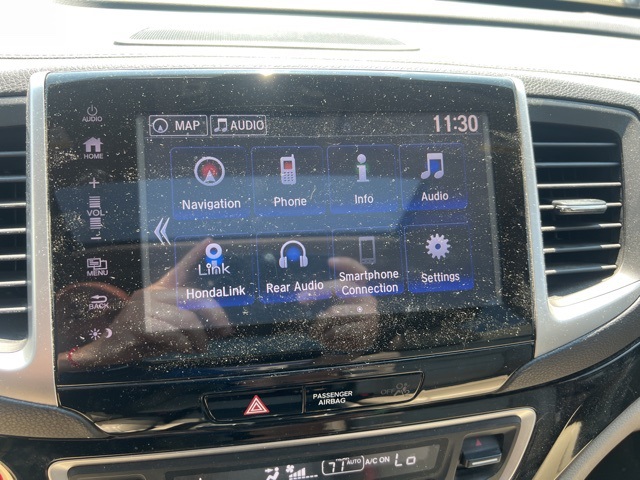 2017 Honda Pilot Elite photo 25