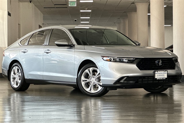 2025 Honda Accord LX photo 2
