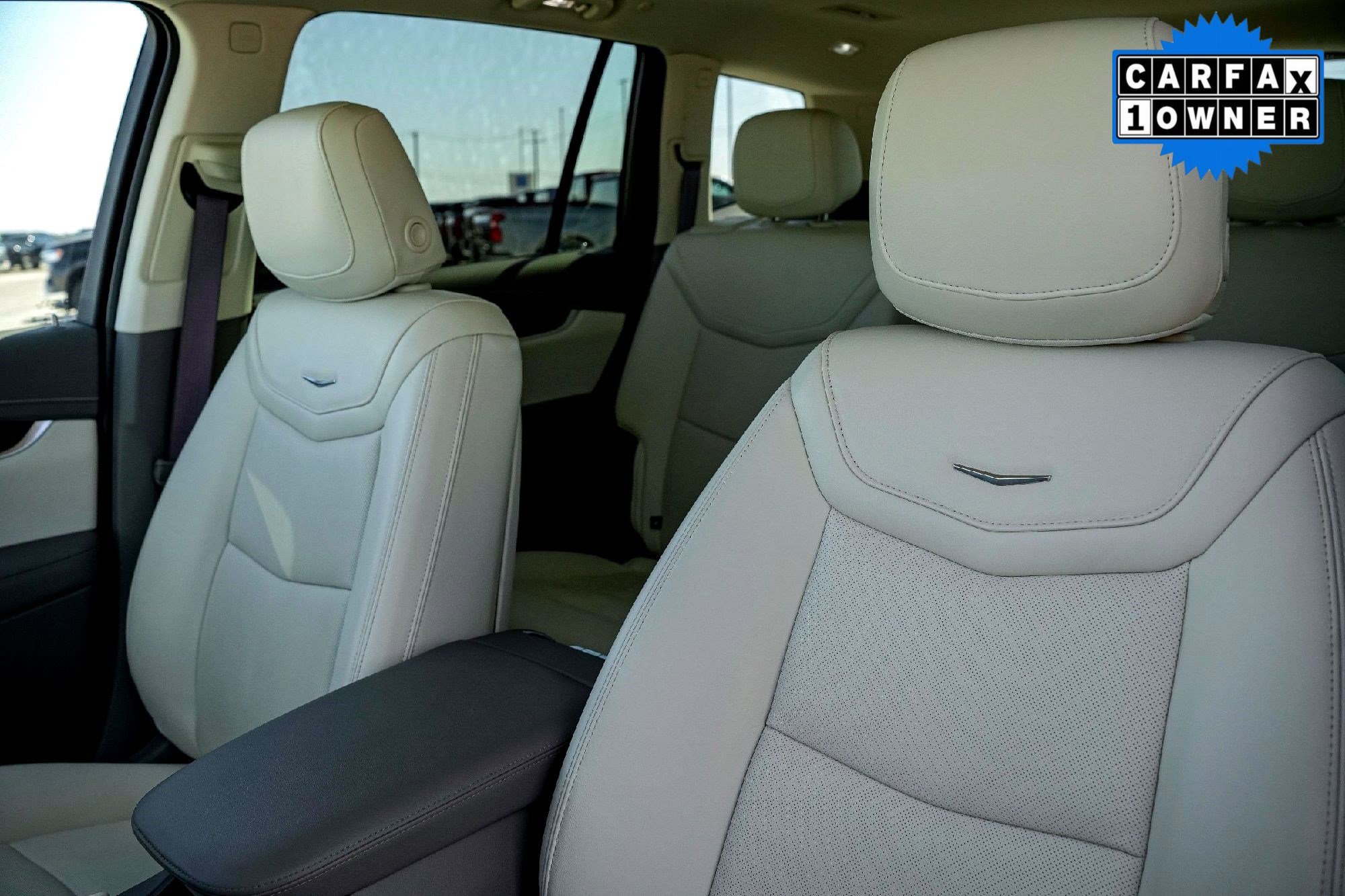 2025 Cadillac XT6 Premium Luxury photo 12