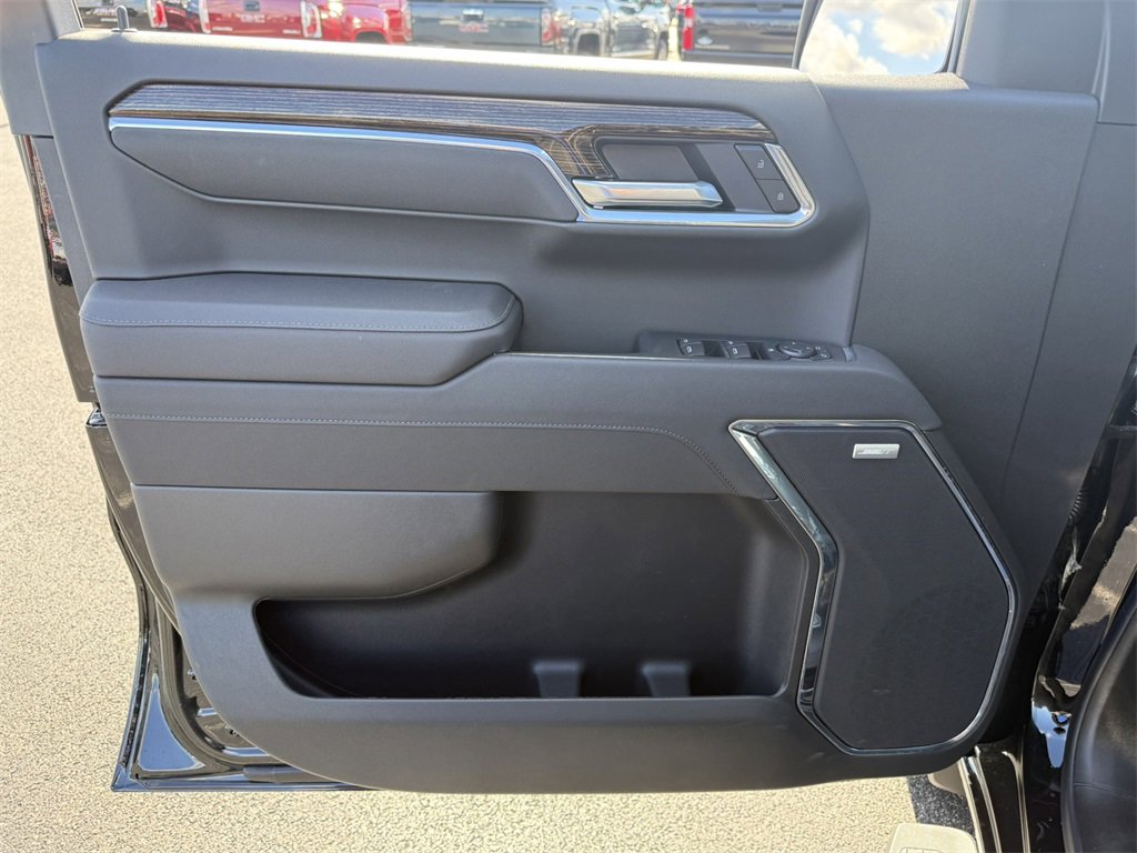 2026 GMC SIERRA - Image 13