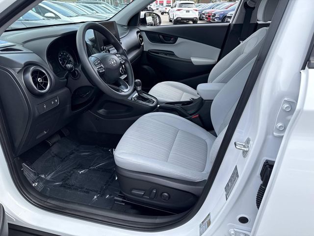 2023 Hyundai Kona SEL photo 17