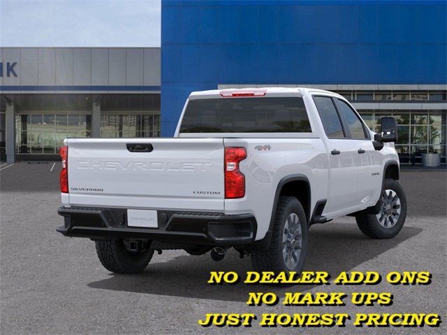 2025 Chevrolet Silverado 2500HD Custom photo 4