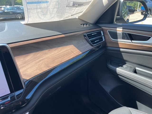 2026 Volkswagen Atlas SE Technology photo 21