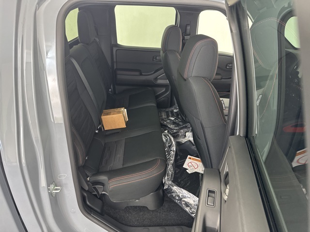 2026 Nissan Frontier Crew Cab PRO-4X photo 9