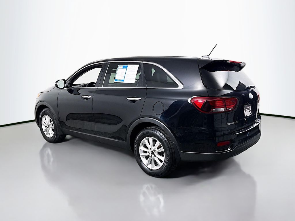 2019 Kia Sorento LX photo 2
