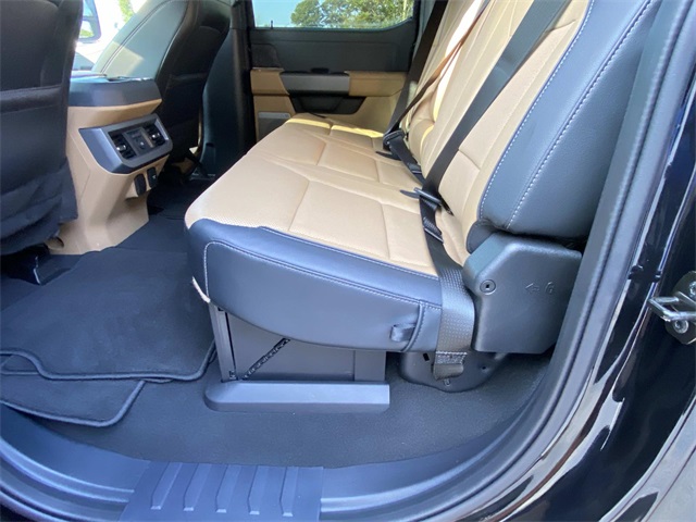 2024 Ford F-350 Lariat photo 14