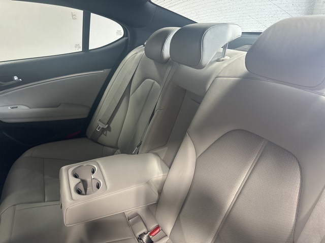 2024 Genesis G70 2.5T photo 18
