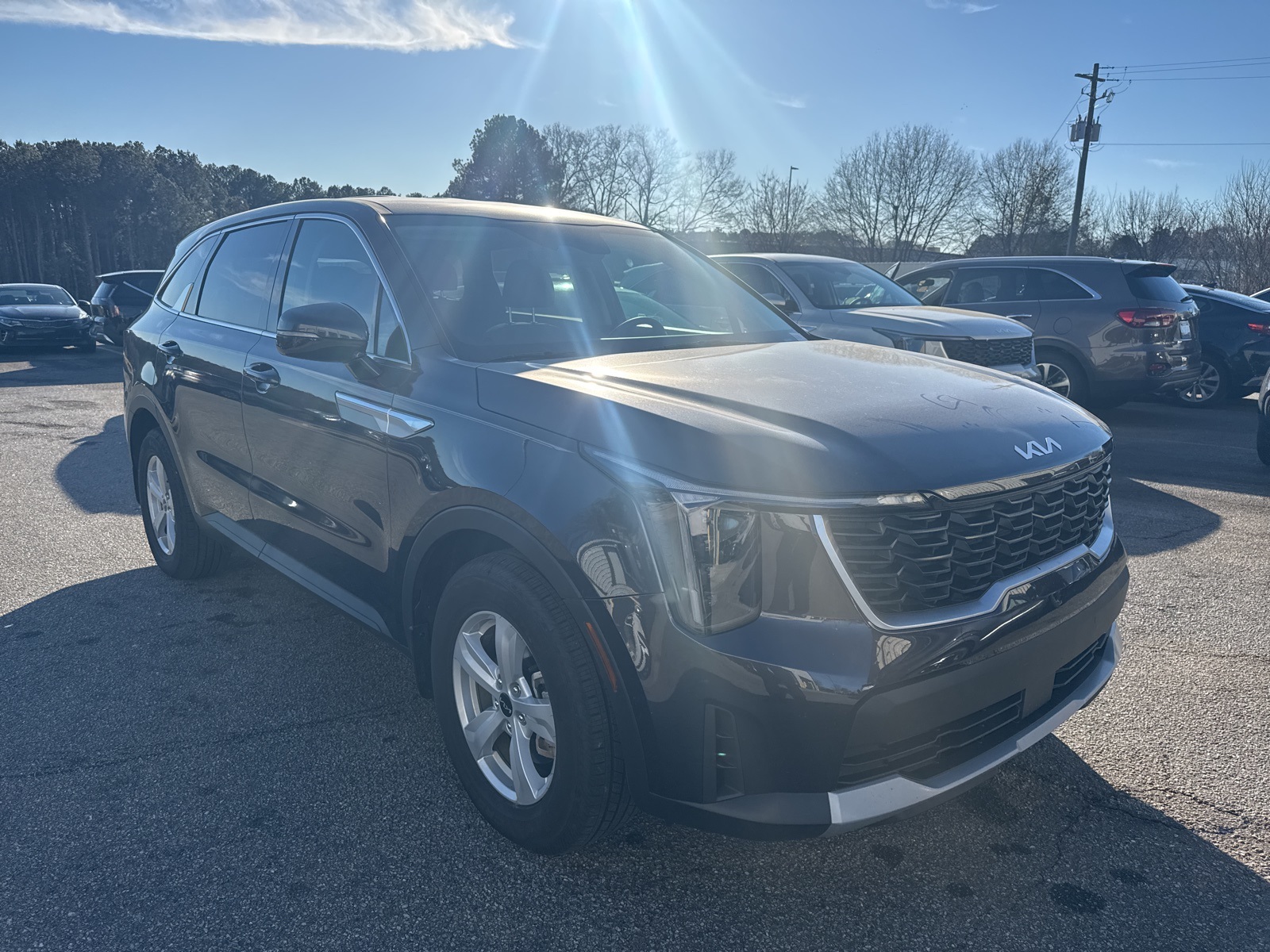 2025 Kia Sorento LX's photo