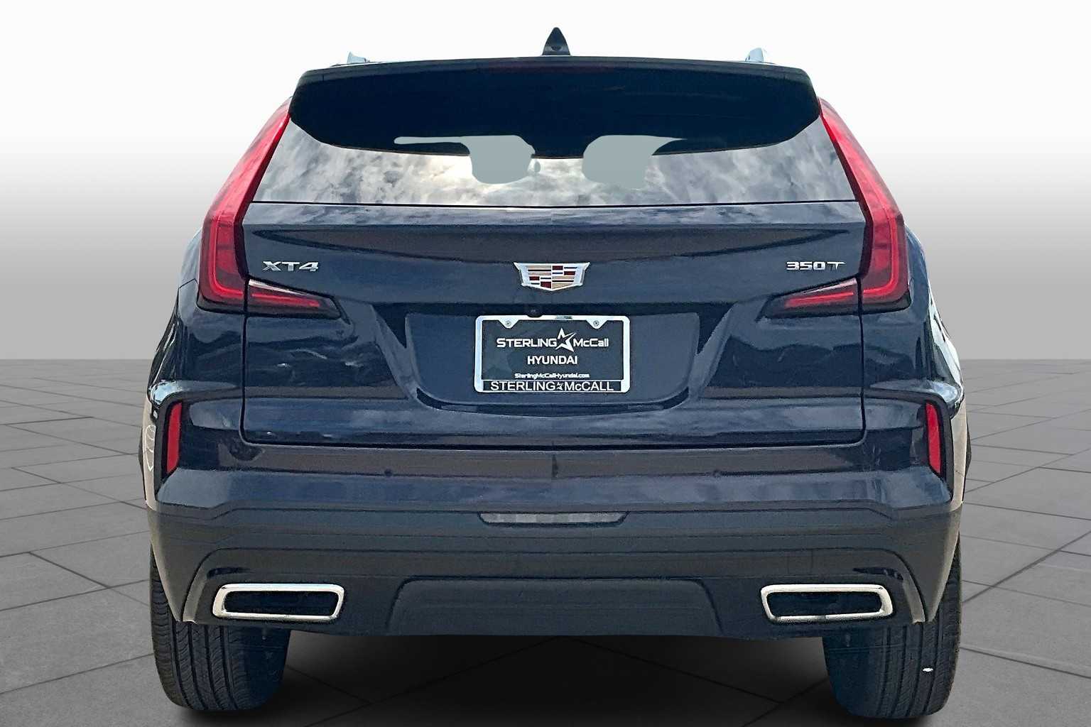 2025 Cadillac XT4 Premium Luxury photo 4