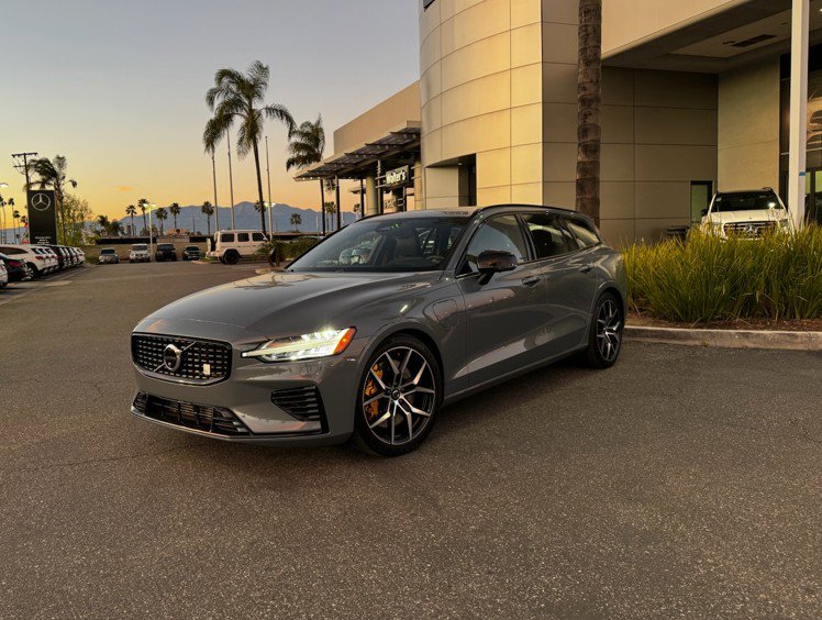 2024 Volvo V60 Polestar's photo