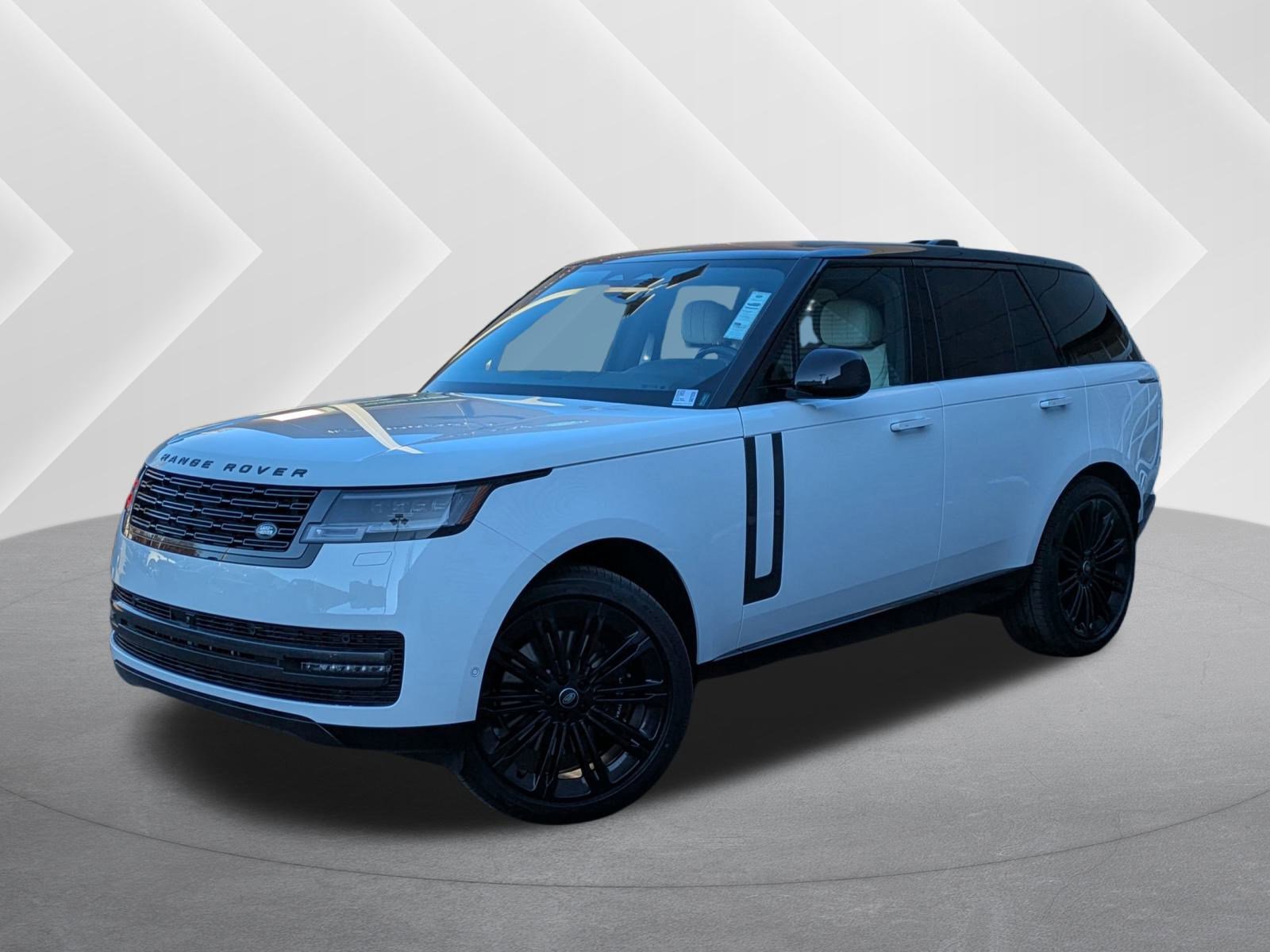 2025 Land Rover Range Rover SE's photo