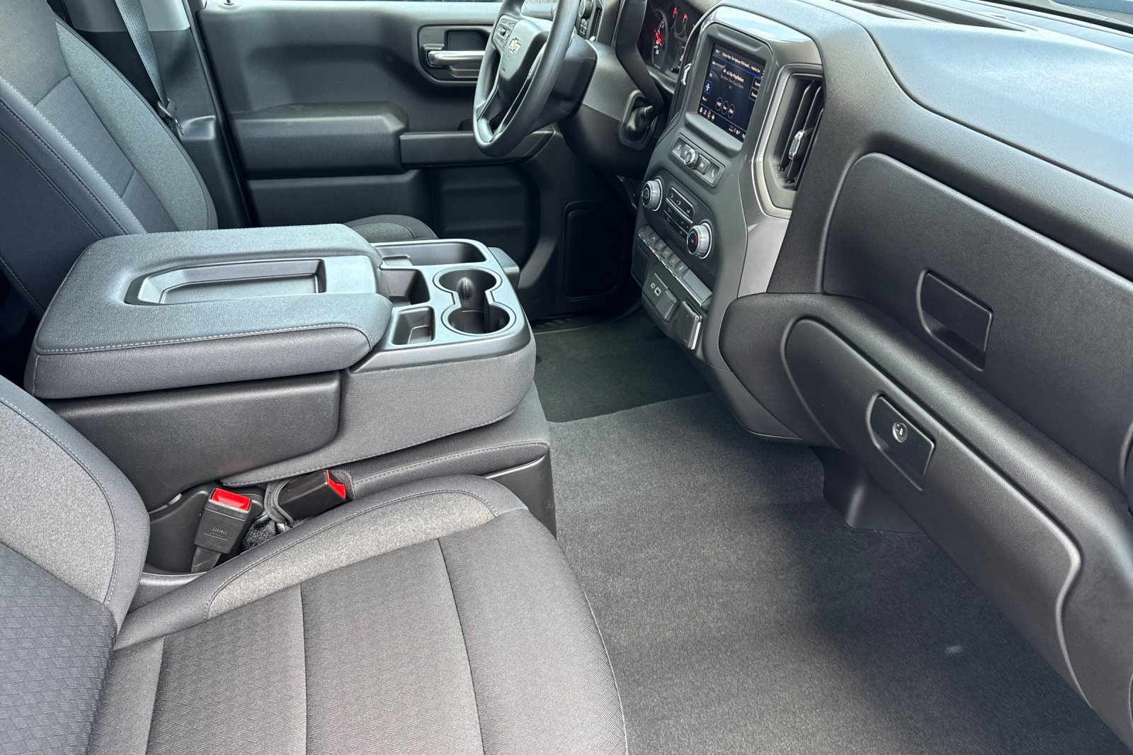 2025 Chevrolet Silverado Custom photo 15