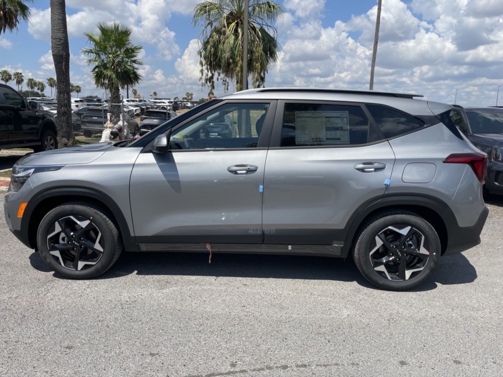 2026 Kia Seltos S photo 3