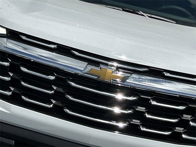 2026 Chevrolet Equinox LT photo 3