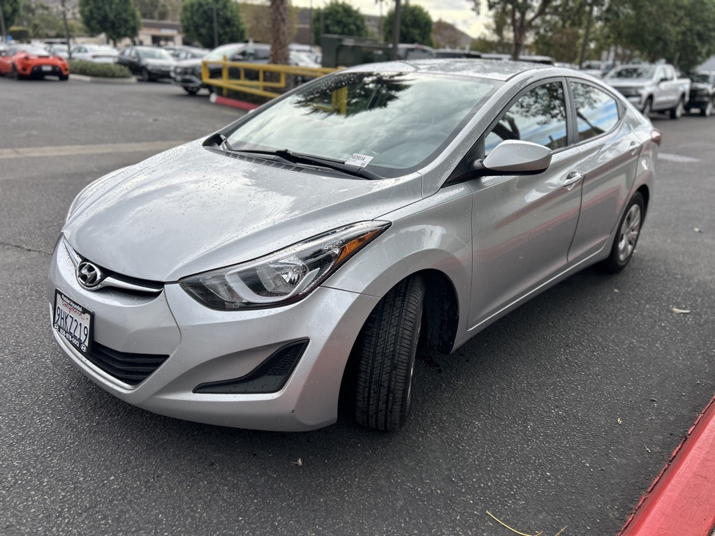 2016 Hyundai Elantra SE photo 3