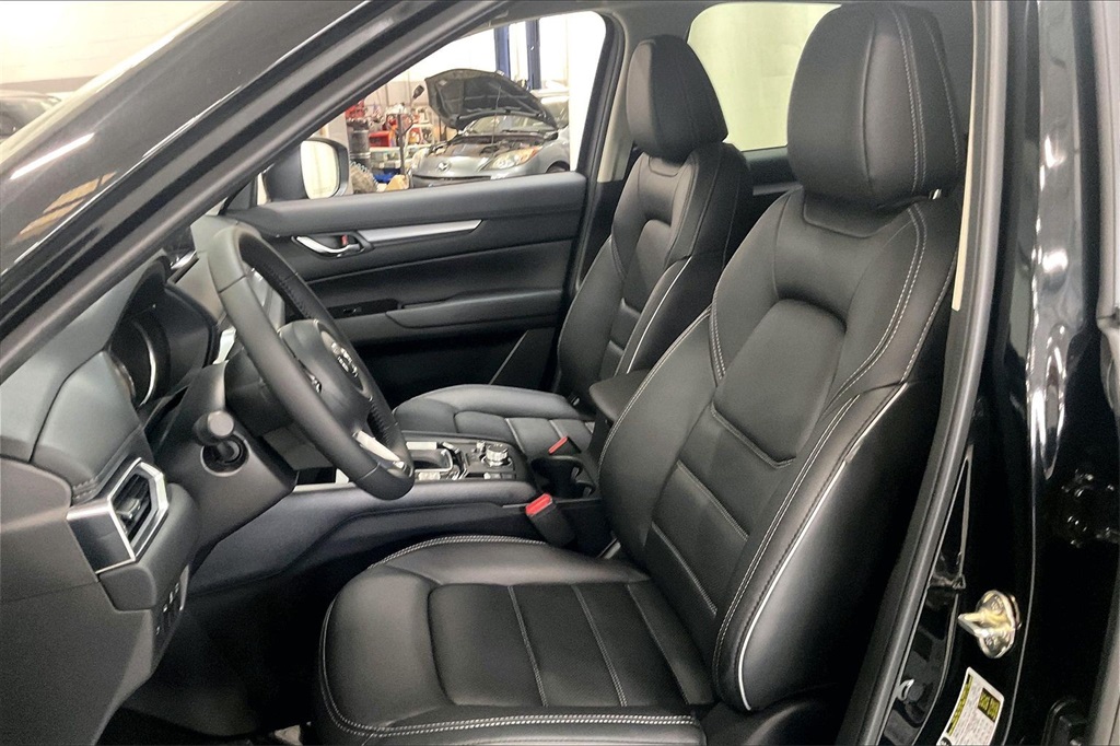 2025 MAZDA CX-5 - Image 8