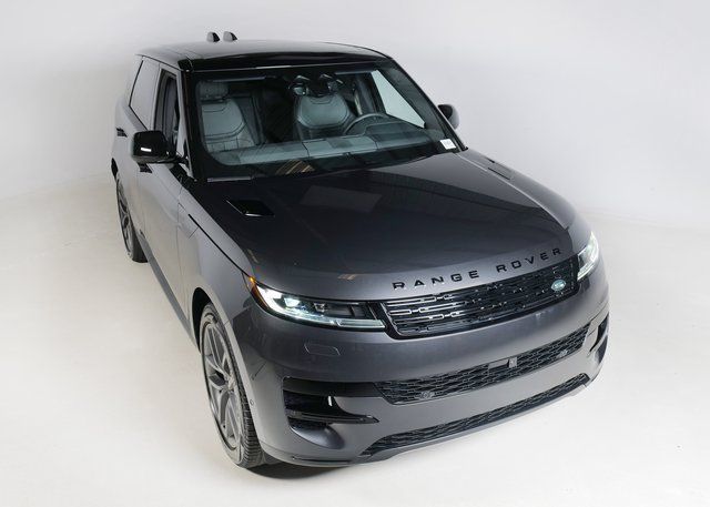 2025 Land Rover Range Rover Sport SE photo 28