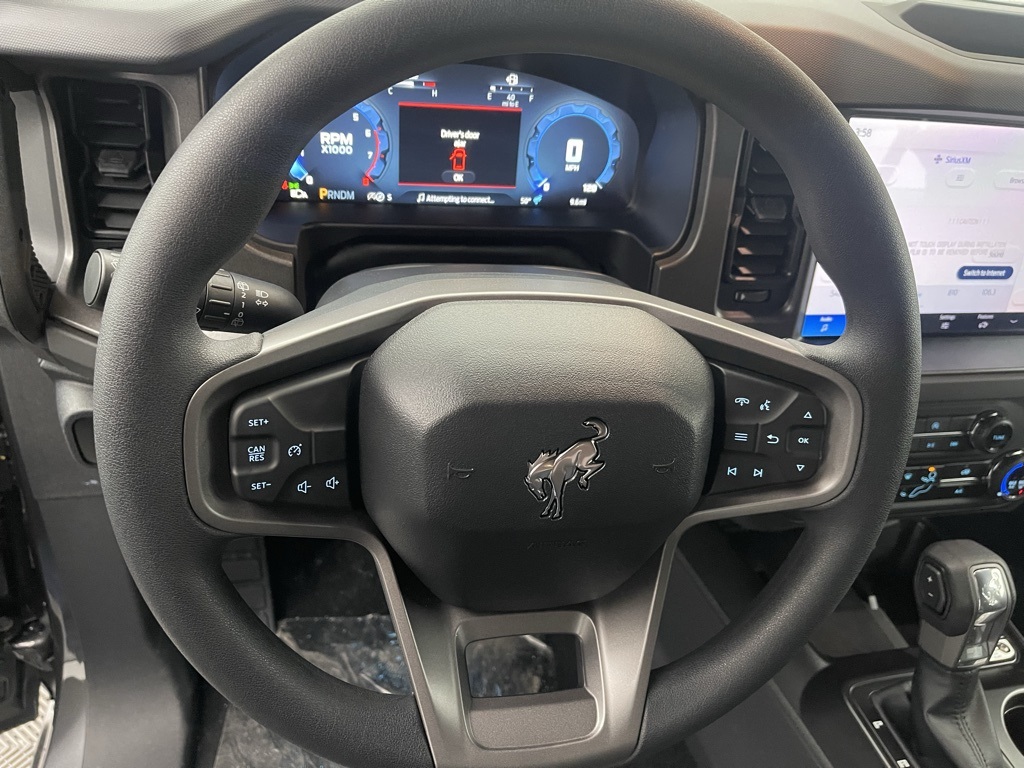 2025 Ford Bronco Base photo 2