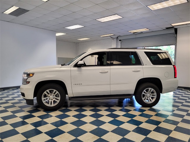 2017 Chevrolet Tahoe LT photo 2