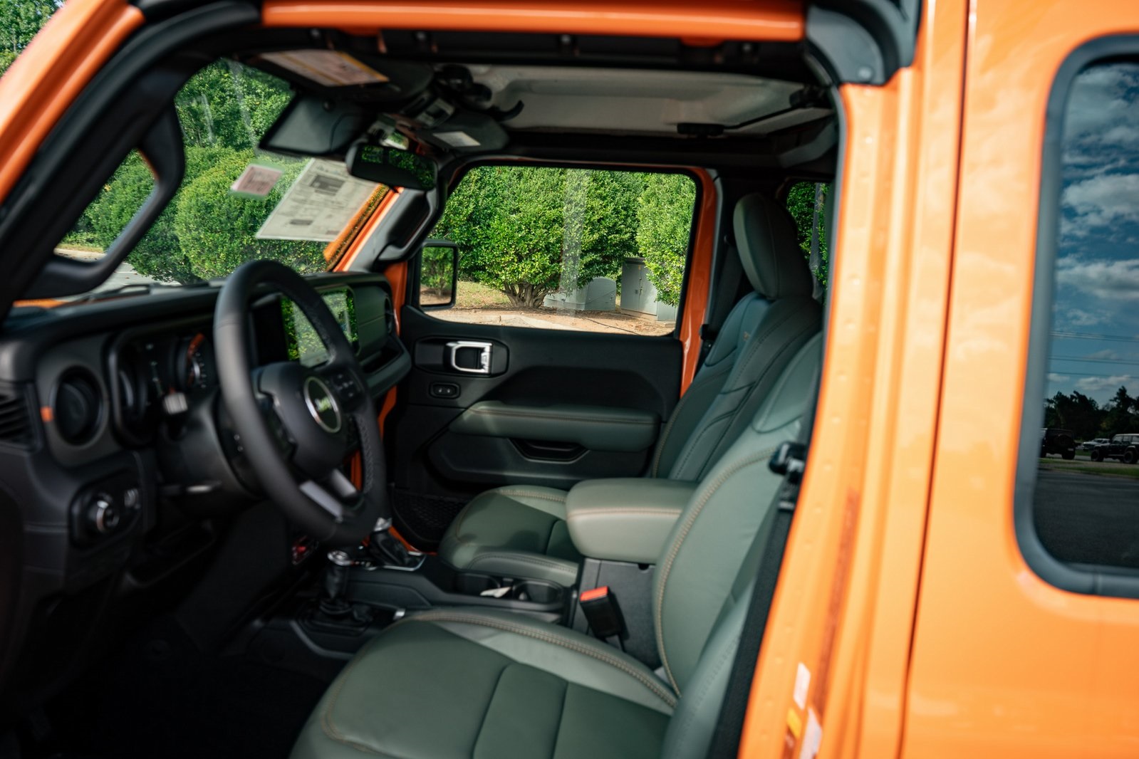 2025 Jeep Gladiator Mojave photo 14