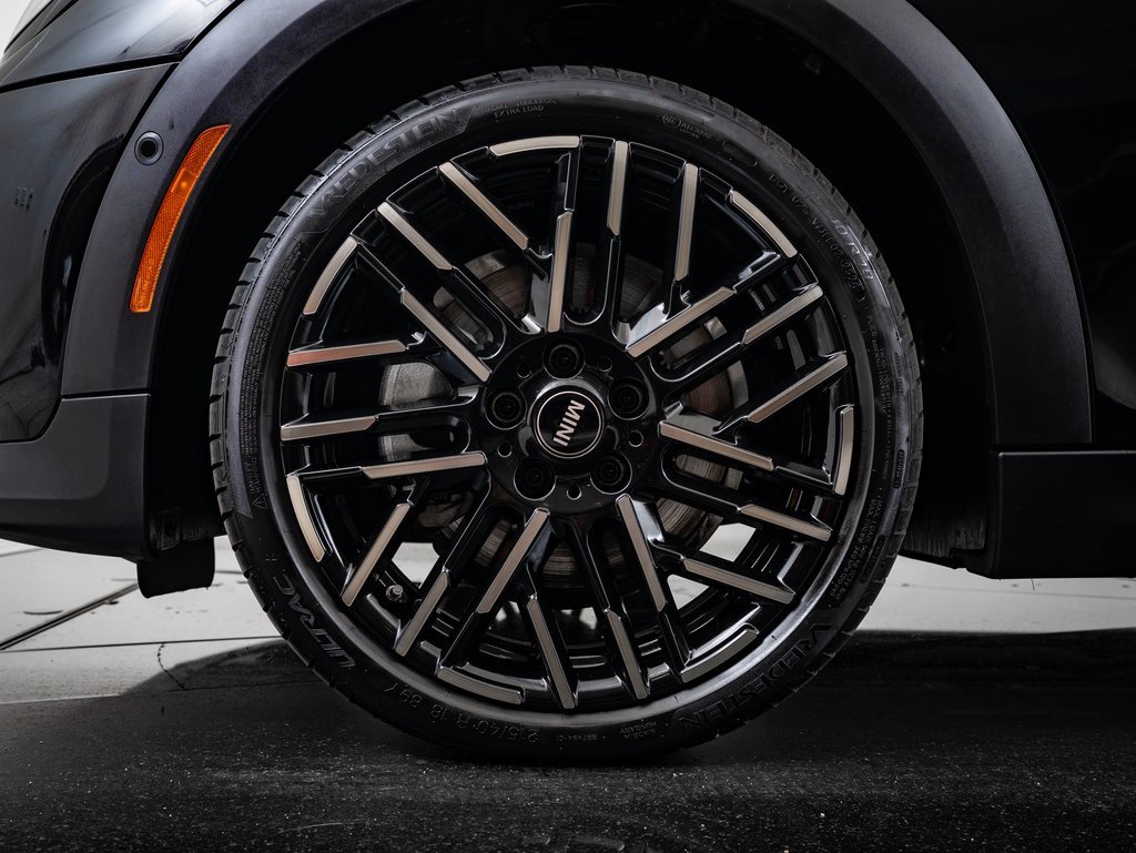 2025 Mini Cooper Signature photo 13