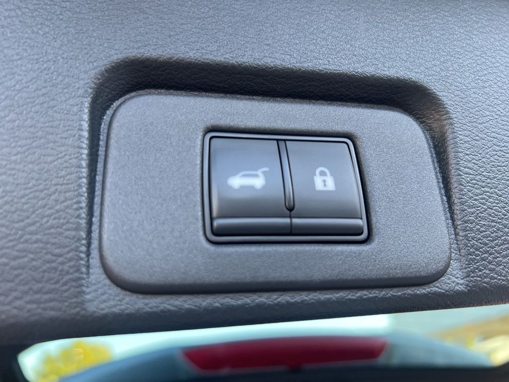 2023 Nissan Rogue Platinum photo 15