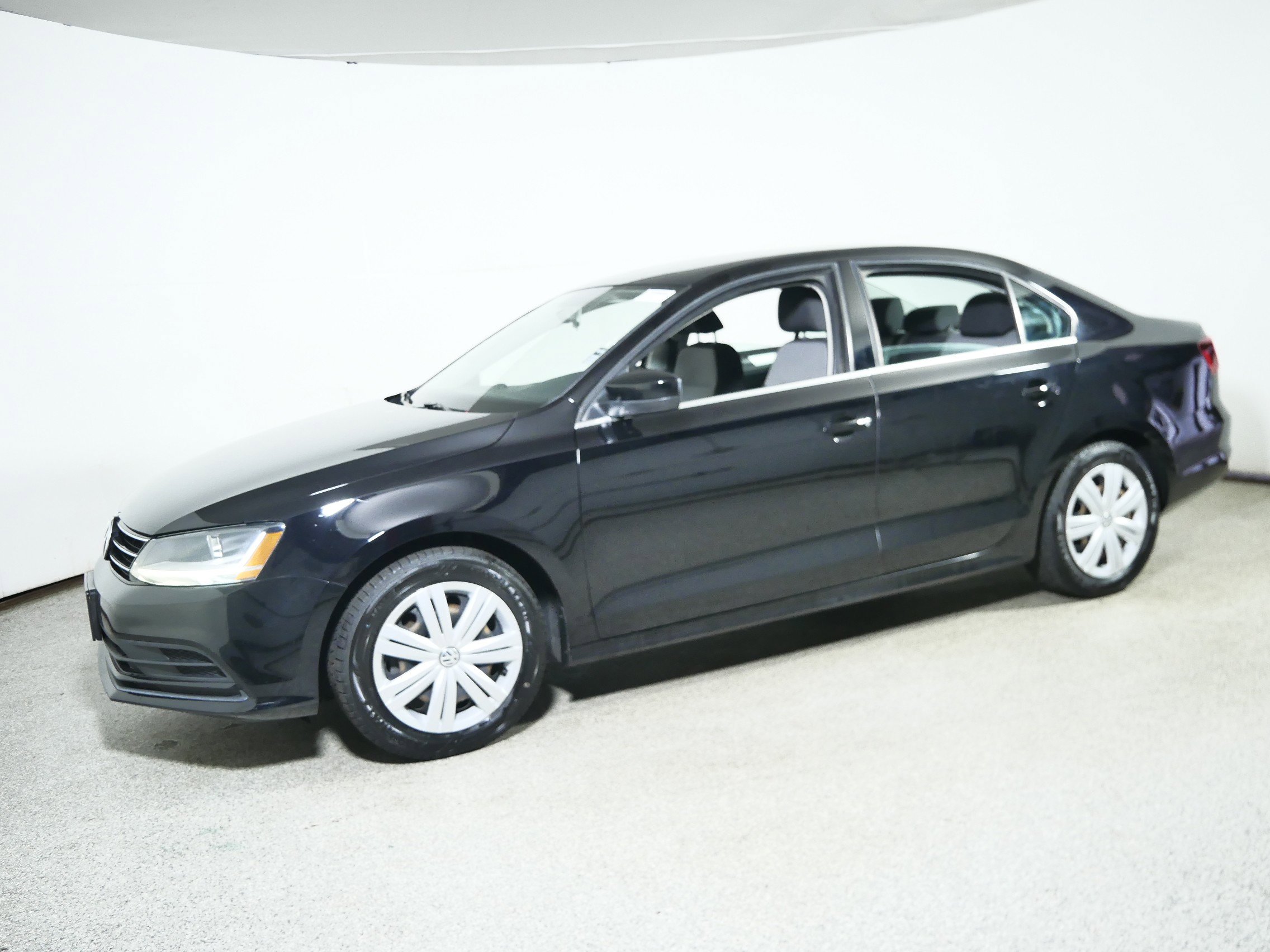 2017 Volkswagen Jetta 1.4T S photo 3