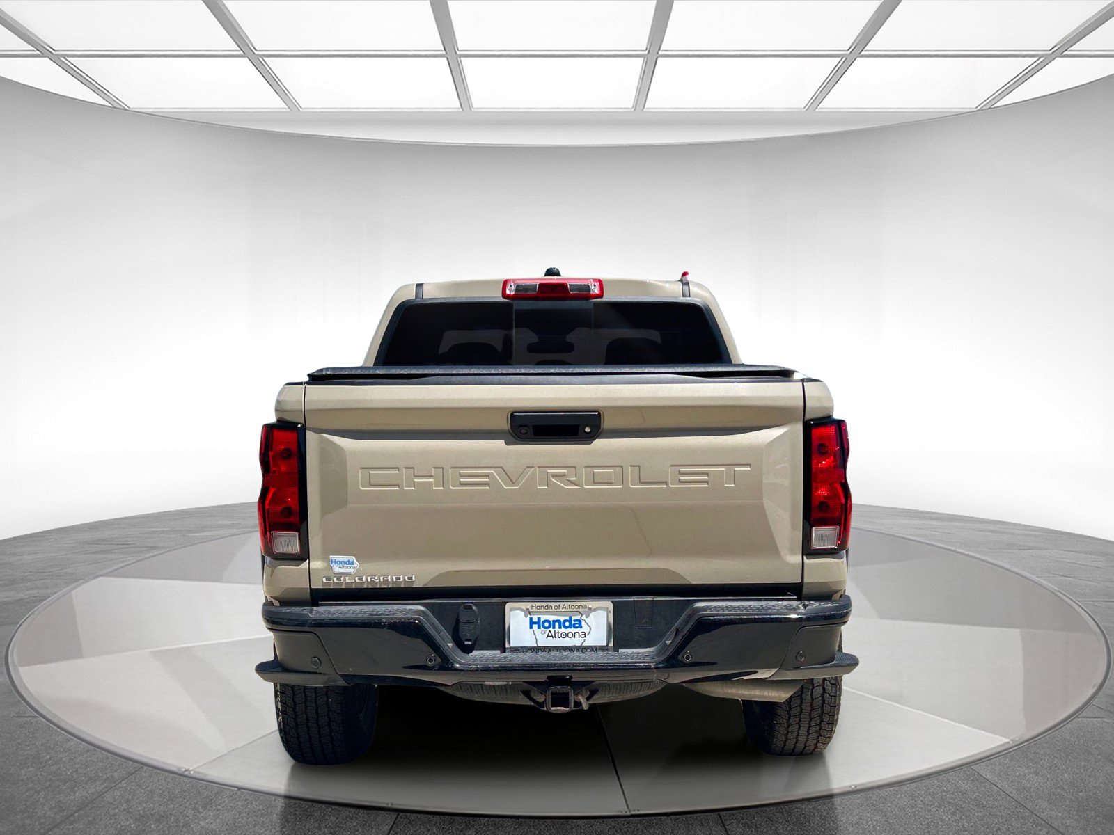 2024 Chevrolet Colorado Trail Boss photo 3